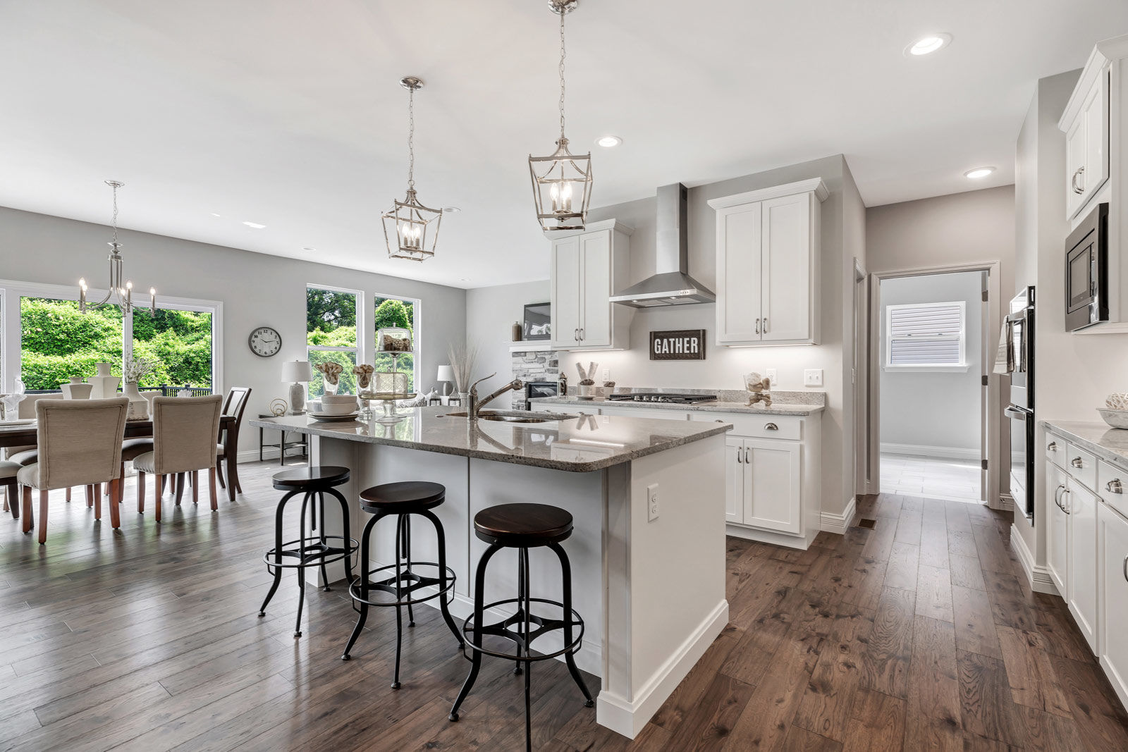 McKelvey-MarketHome-6S8A9528-(1).jpg